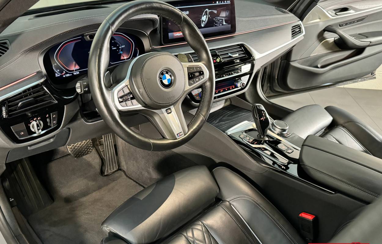BMW 530d Touring G31 LCI xDrive 286cv Luxury Line 15