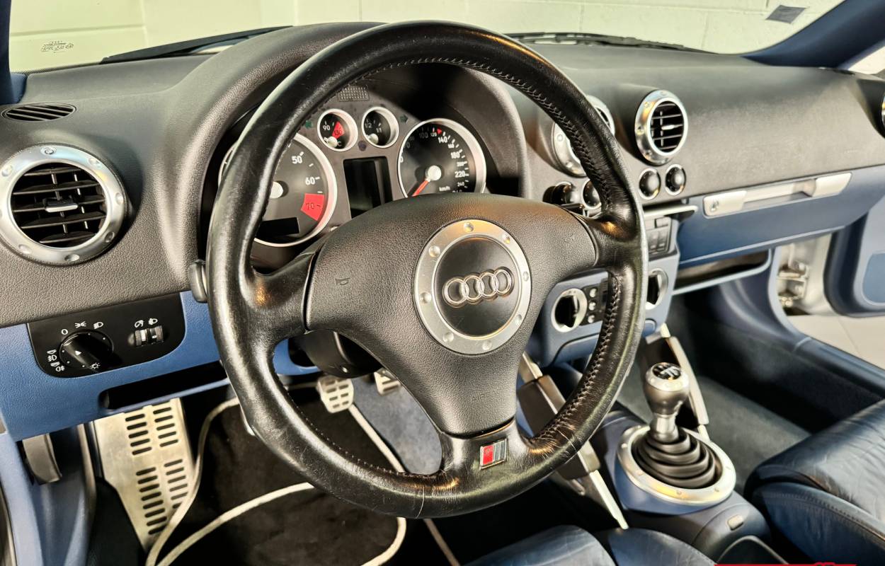 Audi TT 1.8T Coupé 180cv 16