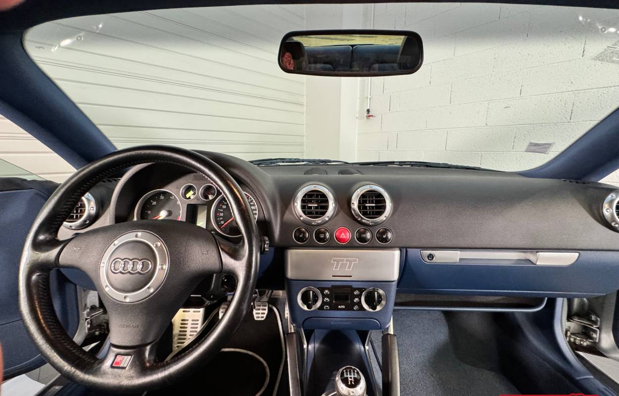 Audi TT 1.8T Coupé 180cv 8