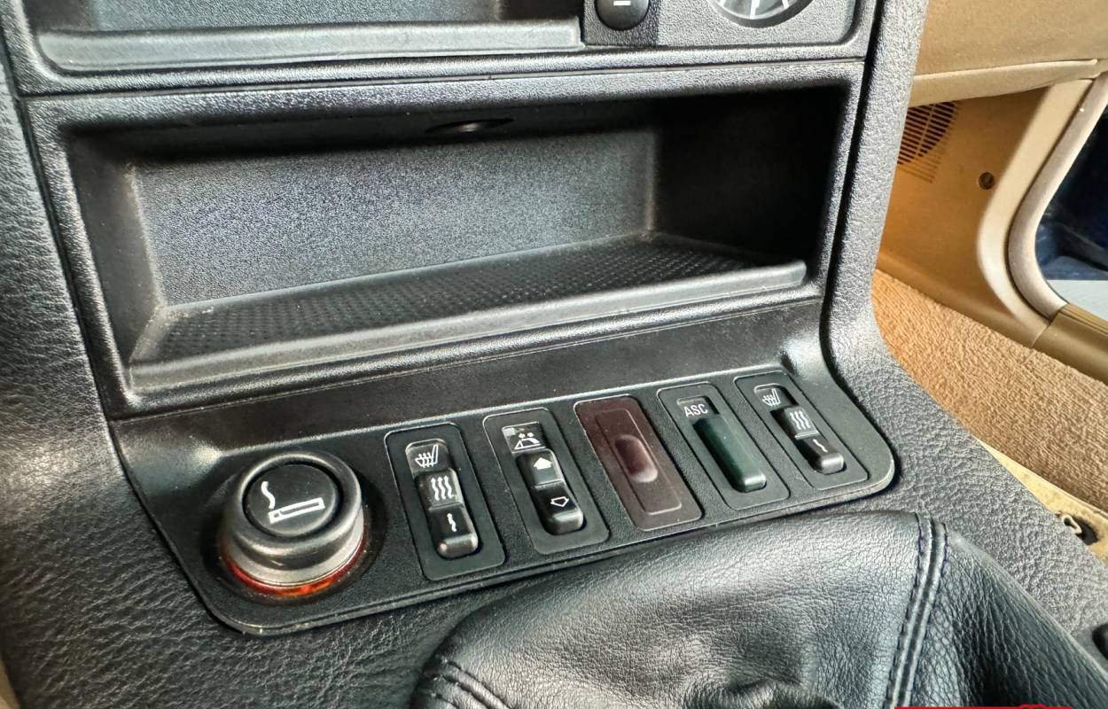 BMW 320i E36 Cabriolet 150cv Edition Sport 1