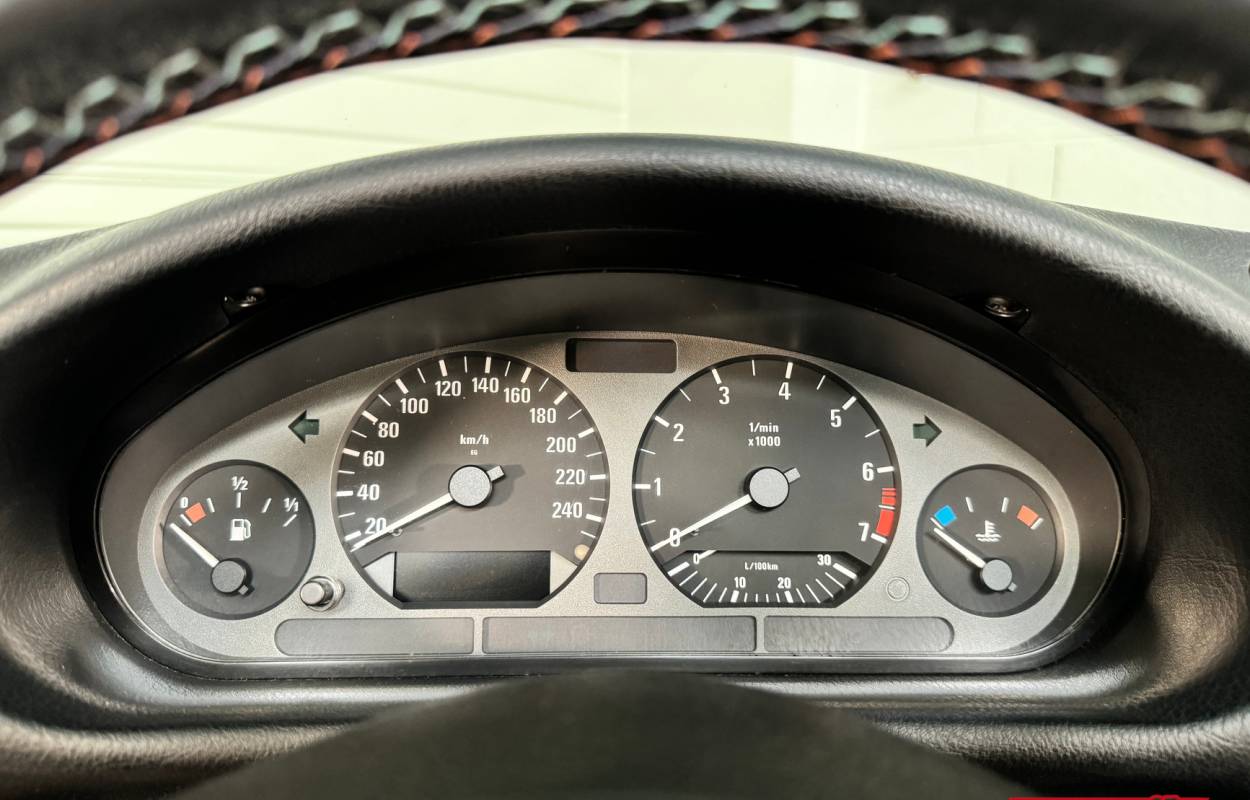 BMW 320i E36 Cabriolet 150cv Edition Sport 4