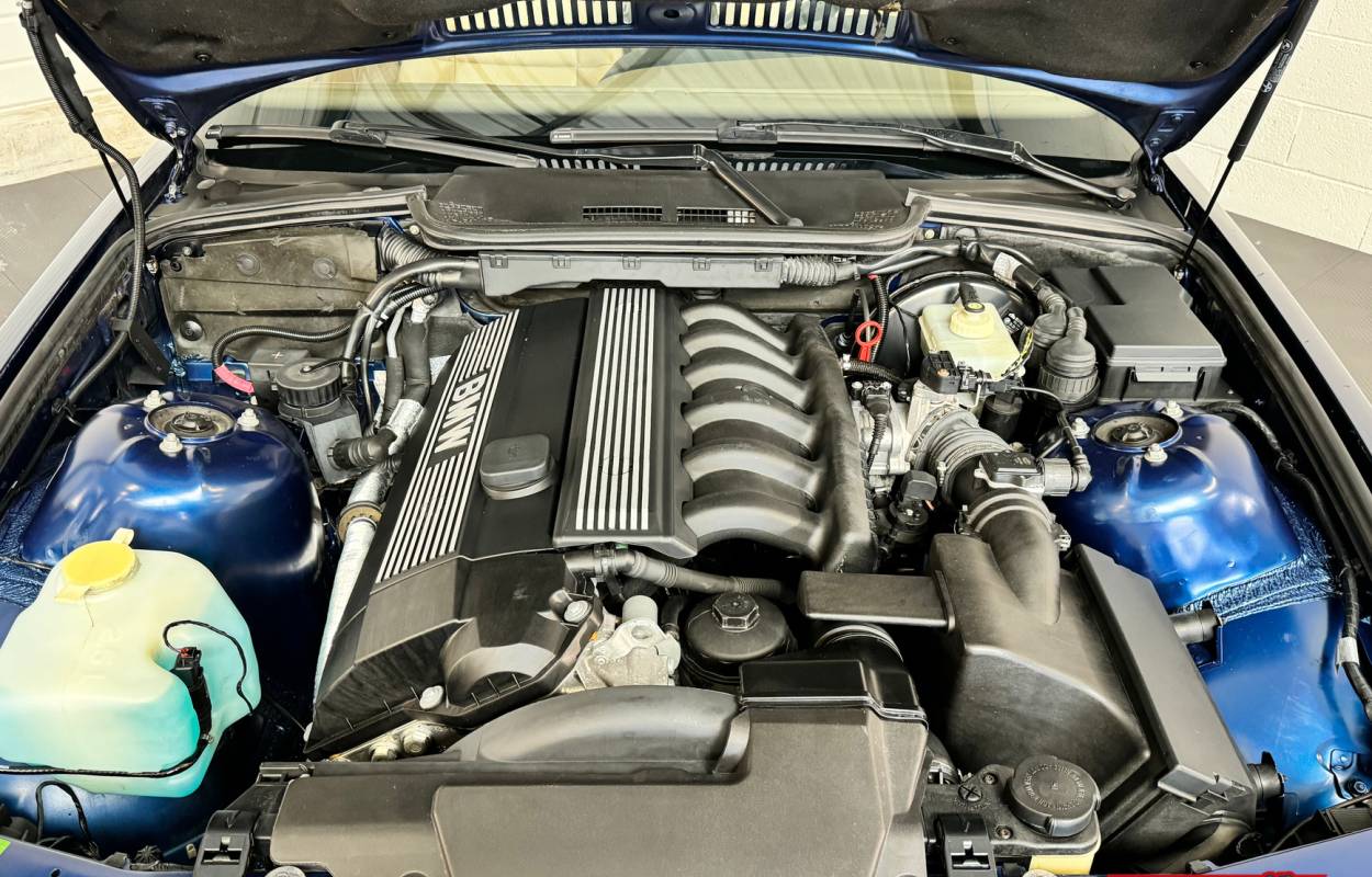 BMW 320i E36 Cabriolet 150cv Edition Sport 6