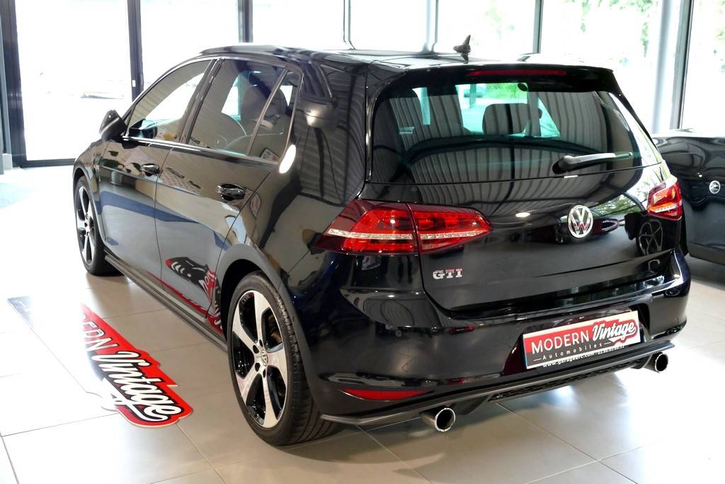 Volkswagen Golf VII 2.0 GTI 230 Performance 11