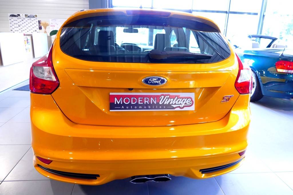 Ford Focus ST 2.0 Ecoboost 250cv 15