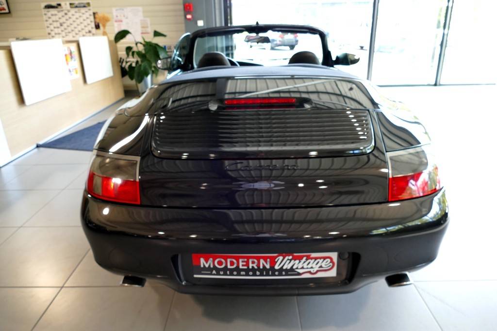 Porsche 911 996 Carrera Cabriolet 3.4 300cv 18