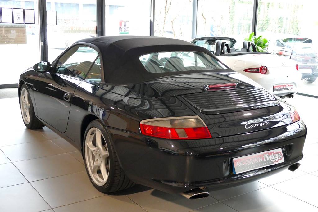 Porsche 911 996 3.6 Carrera 320cv Cabriolet 12