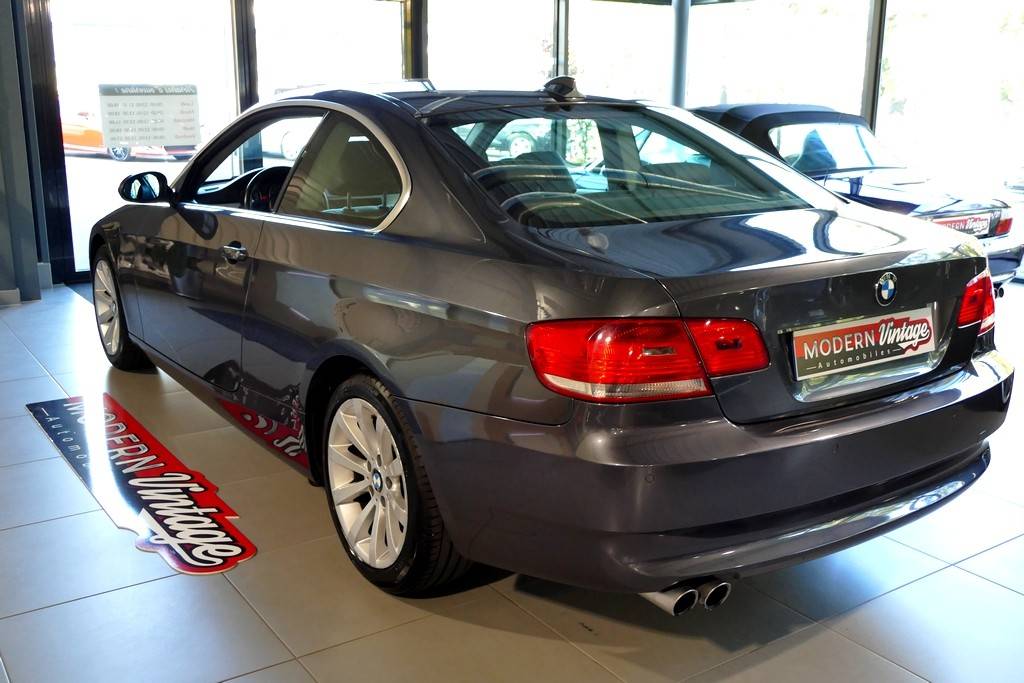 BMW 325xi Coupe E92 218cv 8