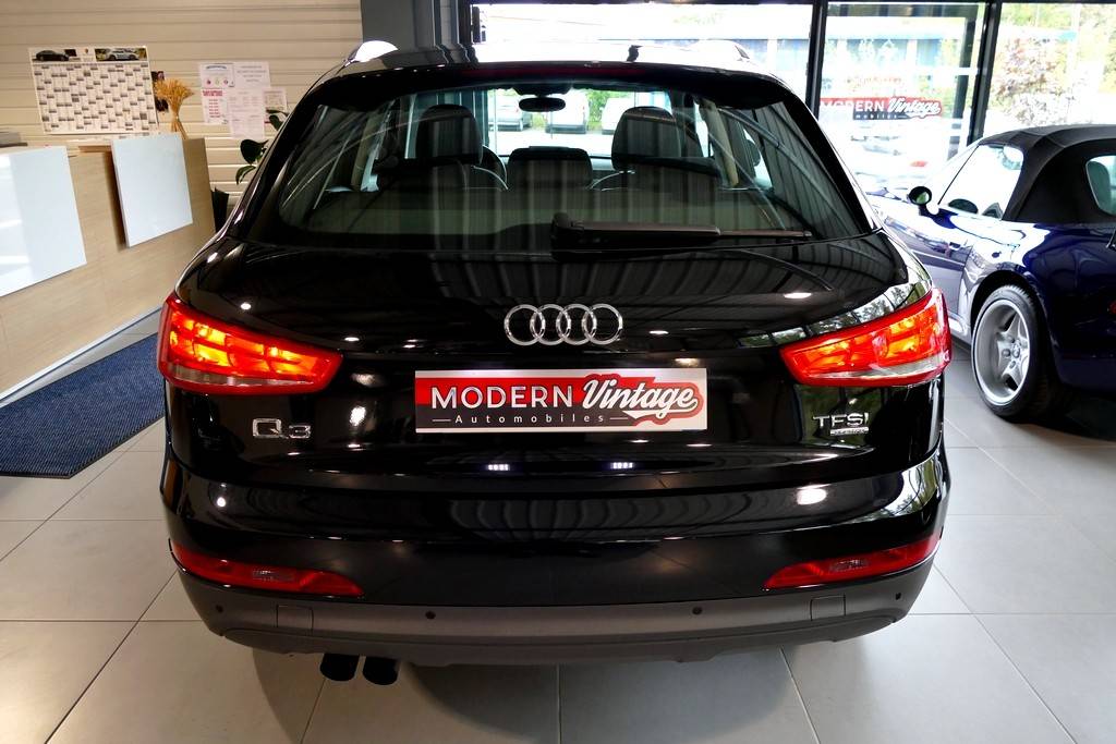 Audi Q3 2.0 TFSI 170 Ambiente Quattro 18