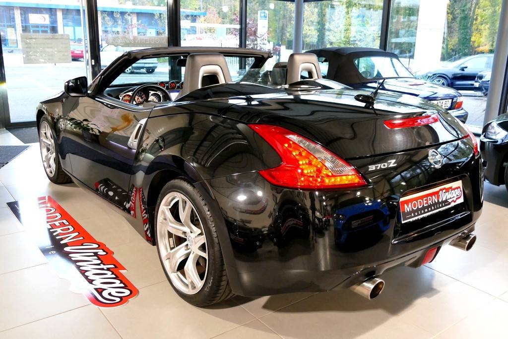 Nissan 370Z Roadster Pack 3.7 328cv 18