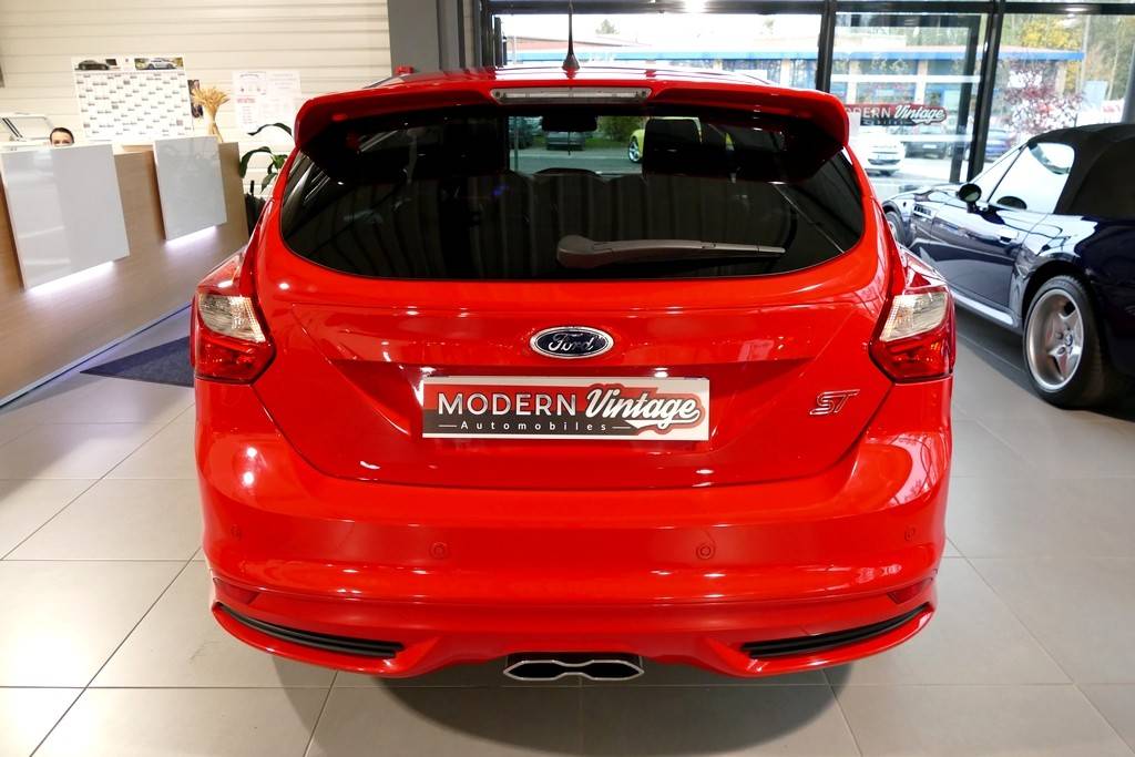 Ford Focus ST 2.0 Ecoboost 250cv 14