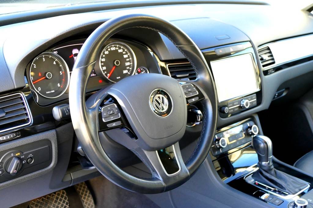 Volkswagen Touareg 3.0 V6 TDI 240cv Tiptronic 8 6
