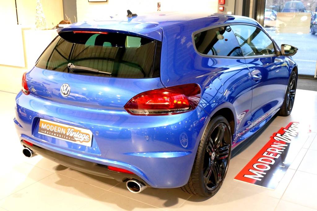 Volkswagen Scirocco R 2.0 TSI 265cv 9