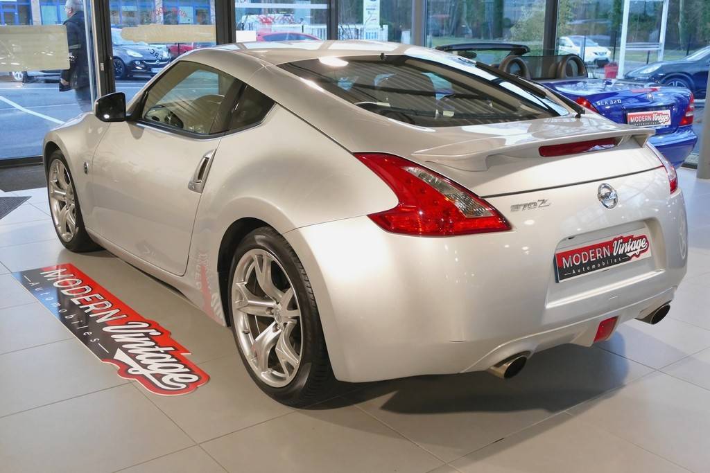 Nissan 370Z Coupe 3.7 V6 328cv BVA 7 Pack 11