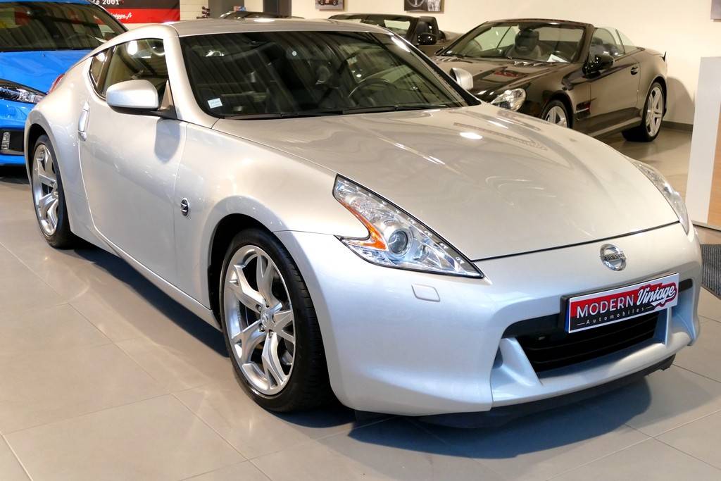 Nissan 370Z Coupe 3.7 V6 328cv BVA 7 Pack 13