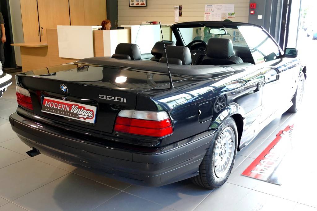 BMW 320i E36 150cv Cabriolet 18