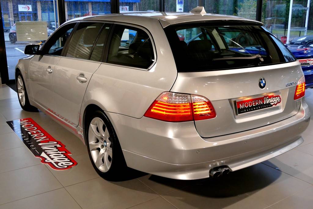 BMW 530dA Touring E61 235cv Luxe 10