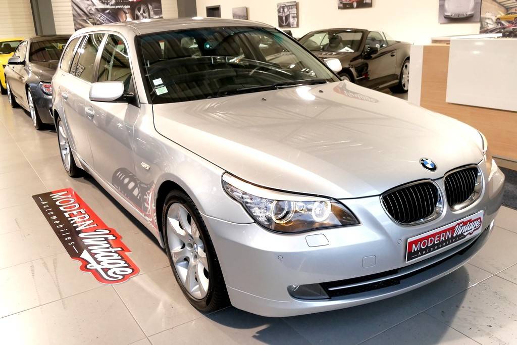 BMW 530dA Touring E61 235cv Luxe 12