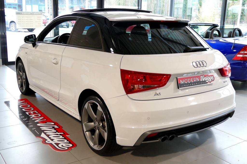 Audi A1 1.4 TFSI 122cv S-Line 12