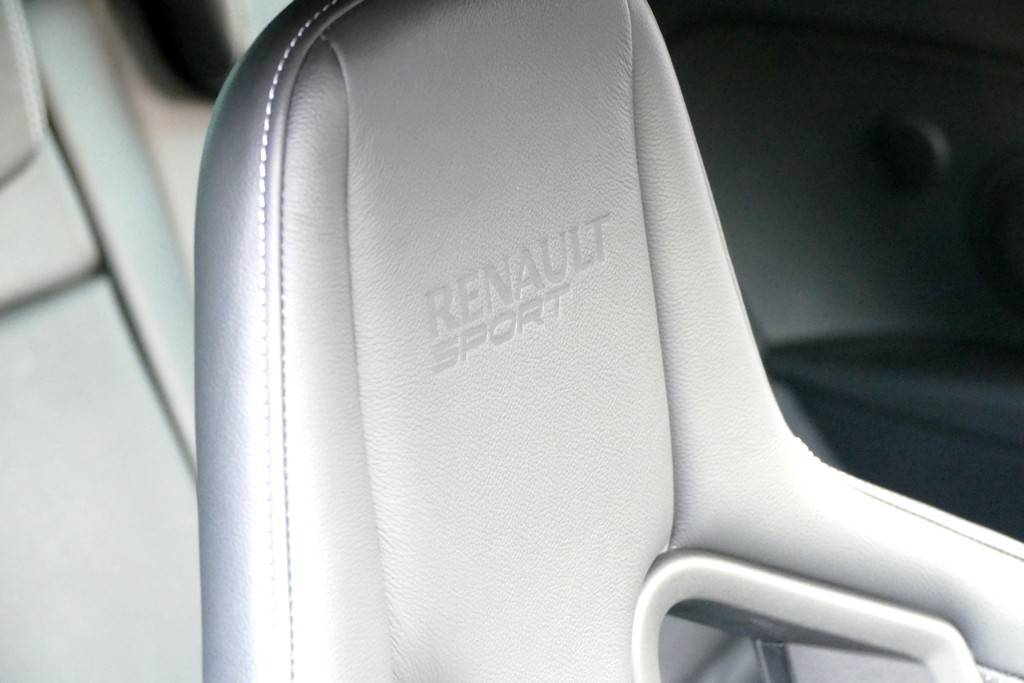 Renault Megane 3 RS Trophy 265cv 5