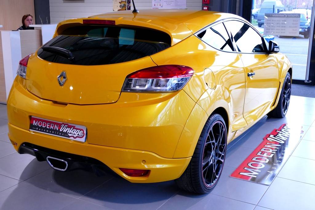 Renault Megane 3 RS Trophy 265cv 13