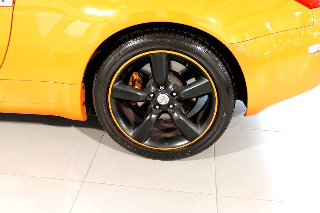 Nissan 350 Z Pack 313cv Temper Orange 16