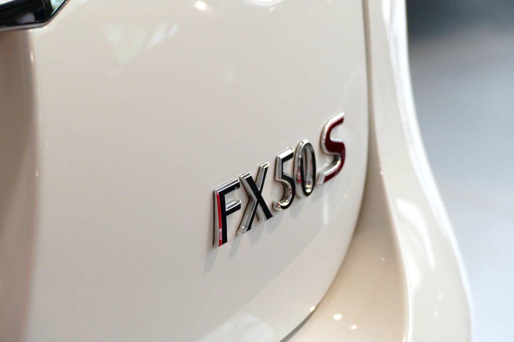 Infiniti FX 50 S Premium V8 390cv Limited Edition 21