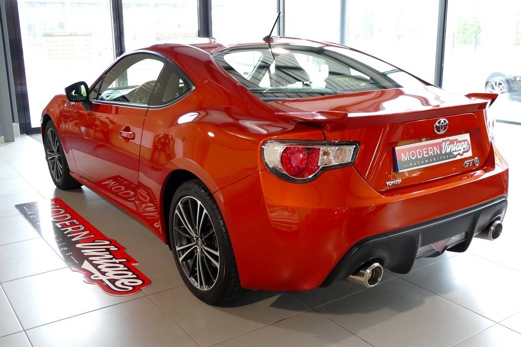 Toyota GT 86 2.0 D-4S 200cv 8