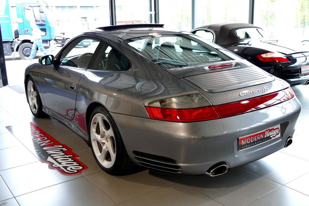 Porsche 911 996 Carrera 4S 3.6 320cv 12