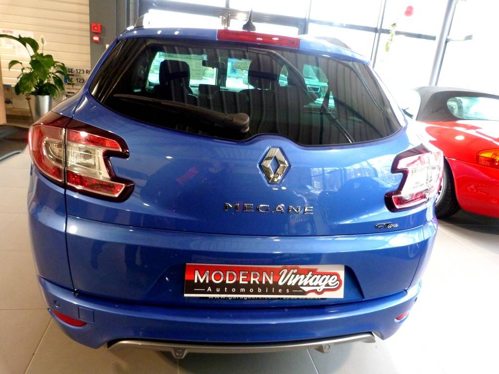 RENAULT MEGANE ESTATE DCI 130 GT LINE 17