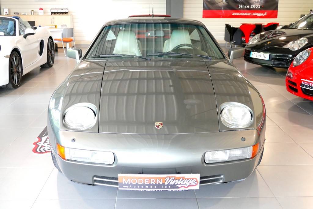 Porsche 928 S4 5.0 V8 320 BOITE MANUELLE 20