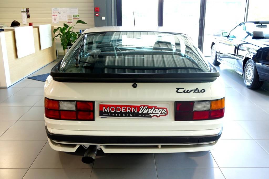 Porsche 944 Turbo 220cv Origine France 18