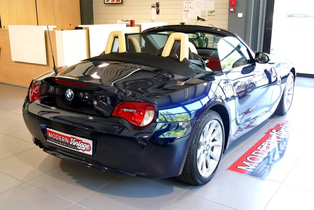 BMW Z4 2.5 si Roadster 218cv Individual 18