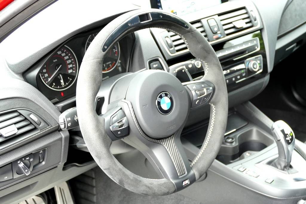 BMW 140i 340cv M Performance BVA 8 17