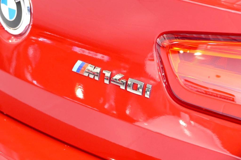 BMW 140i 340cv M Performance BVA 8 23