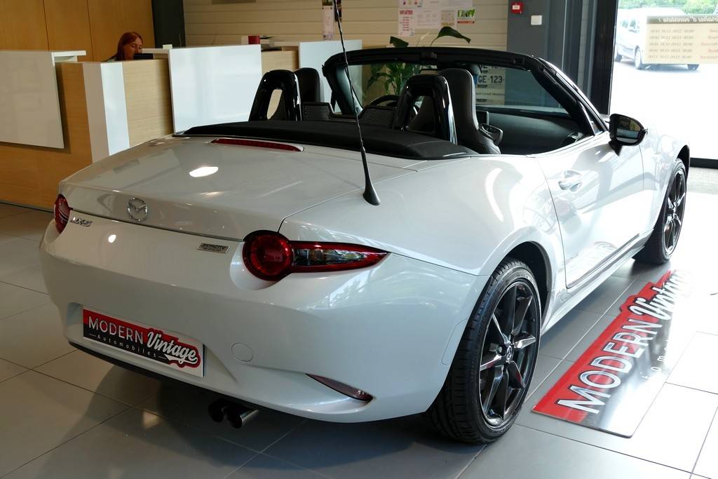 Mazda MX-5 2.0 Skyactiv-G 160cv Sélection 16