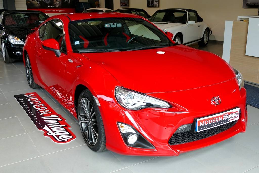 Toyota GT86 2.0 D-4S 200cv 12