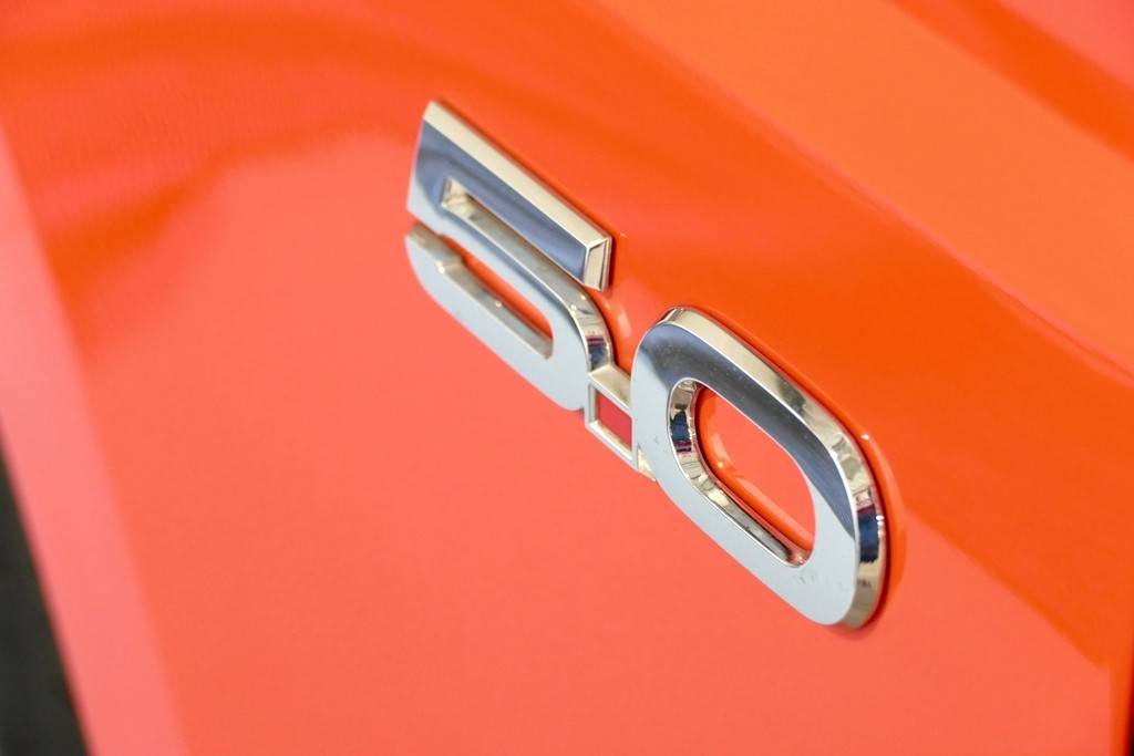 Ford Mustang 5.0 V8 421cv GT Fastback 4