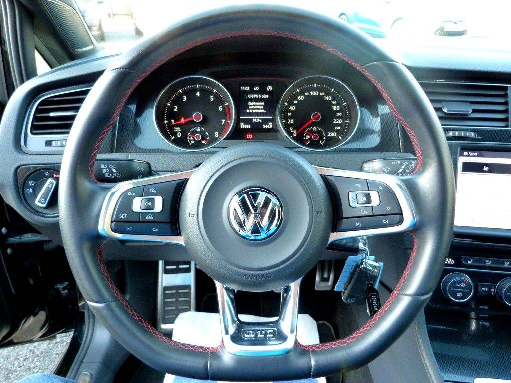 VOLKSWAGEN GOLF VII GTI 220 GPS/XENON/TO 9