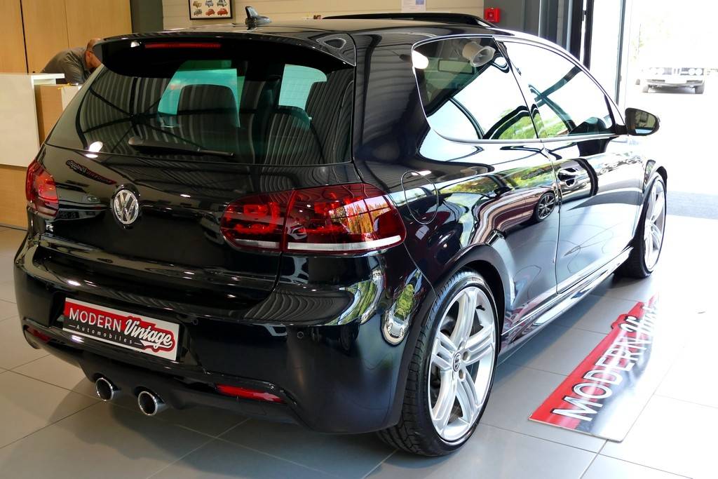 Volkswagen Golf R 2.0 TSI 270 DSG 17