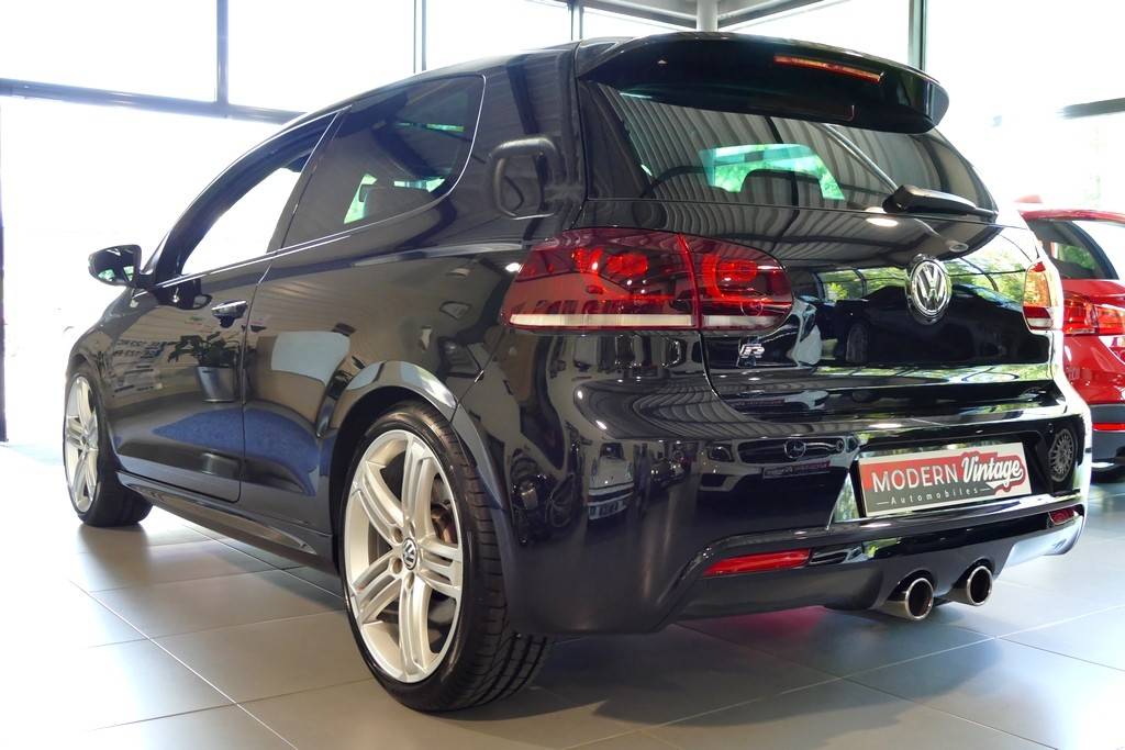 Volkswagen Golf R 2.0 TSI 270 DSG 22