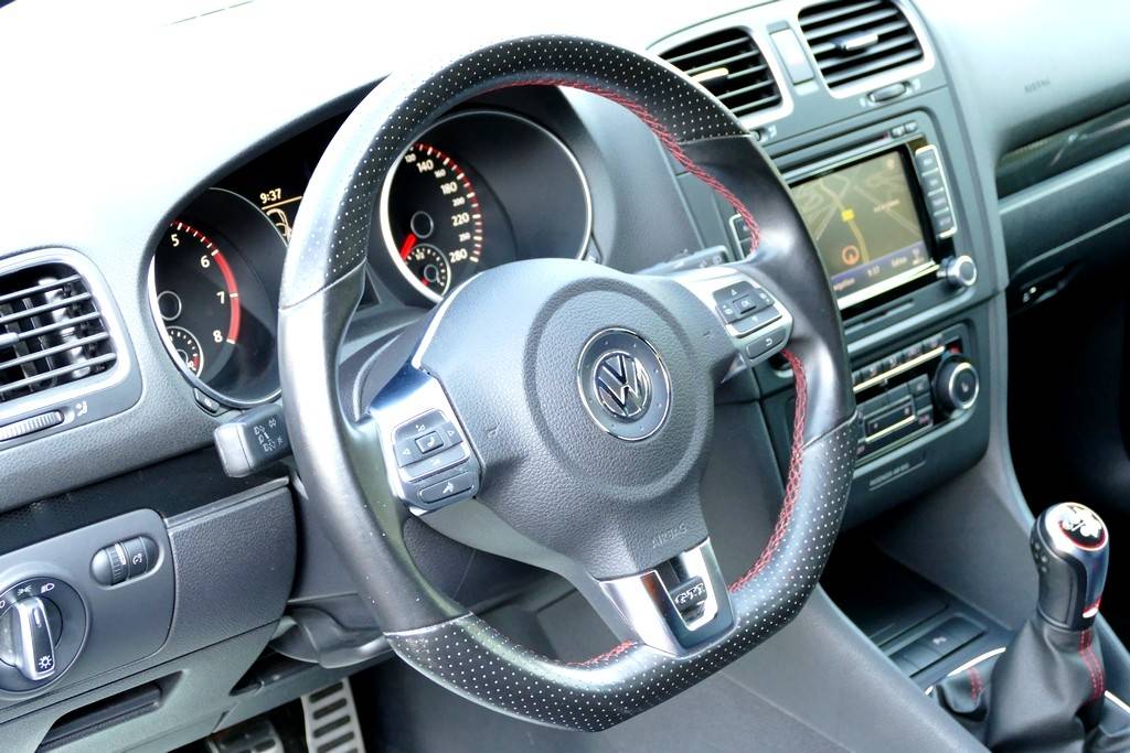 Volkswagen Golf VI 2.0 TSI Edition 35 9