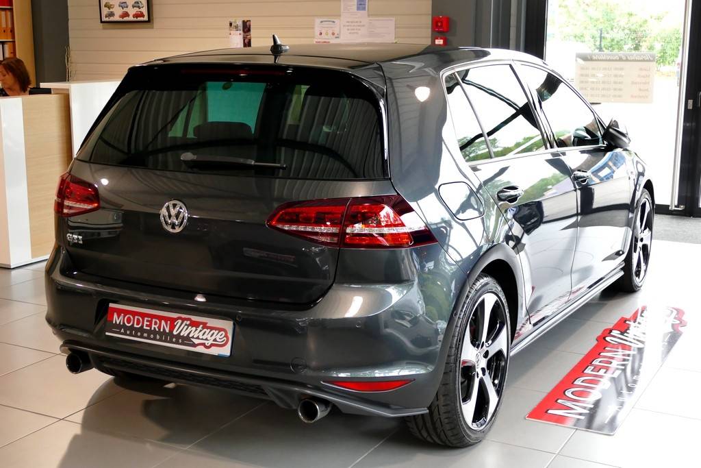 Volkswagen Golf VII GTI Performance 230 DSG 14