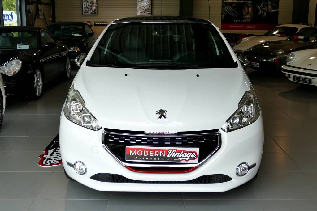 Peugeot 208 GTI 1.6 THP 200 19