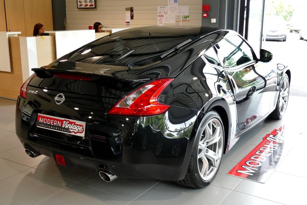 Nissan 370Z Coupe 3.7 V6 328cv Pack 14