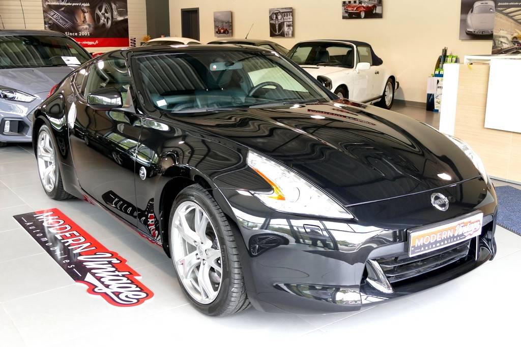 Nissan 370Z Coupe 3.7 V6 328cv Pack 15