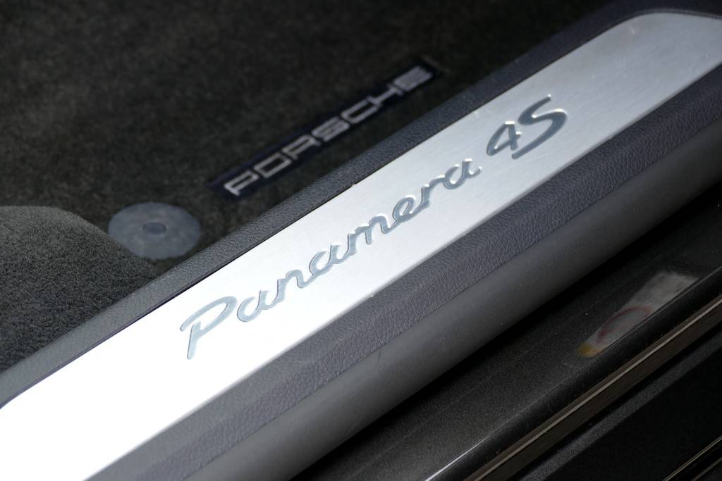 Porsche Panamera 4S PDK V8 400cv 8