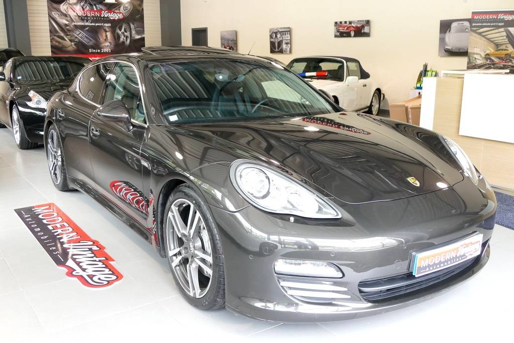 Porsche Panamera 4S PDK V8 400cv 18