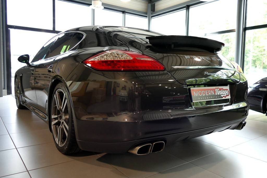 Porsche Panamera 4S PDK V8 400cv 21