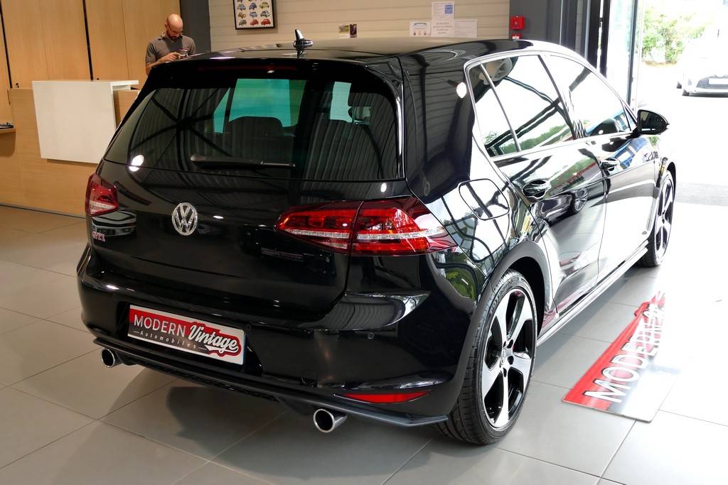 Volkswagen Golf VII GTI Performance 230 16