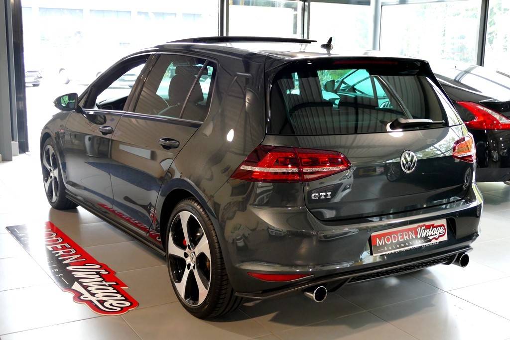 Volkswagen Golf VII GTI Performance 230 DSG 12